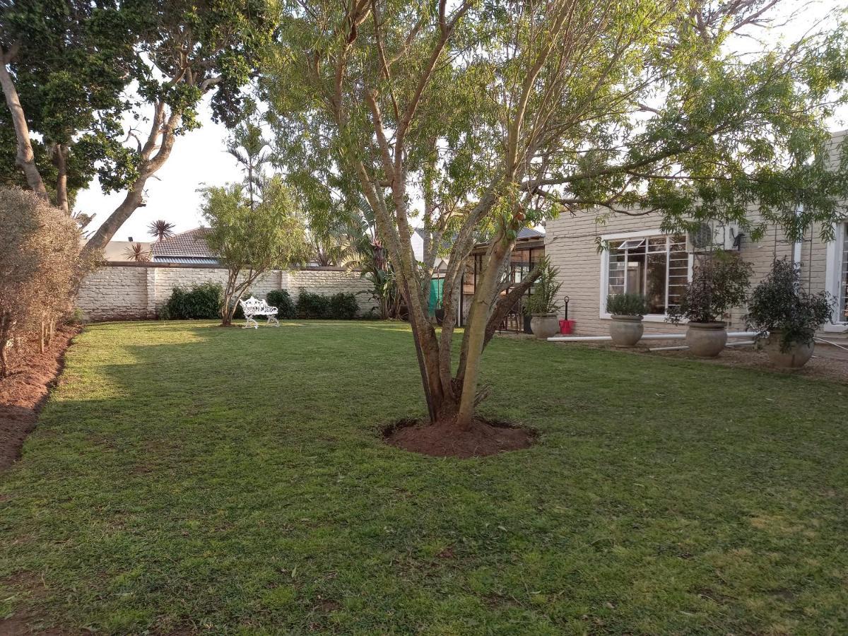 Spacious Garden Unit On Fordyce Port Elizabeth Exterior foto